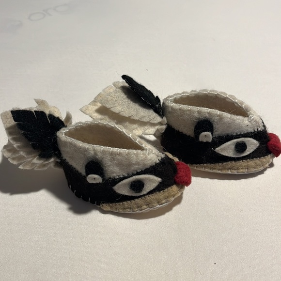 Handmade Racoon baby slippers - Picture 2 of 5
